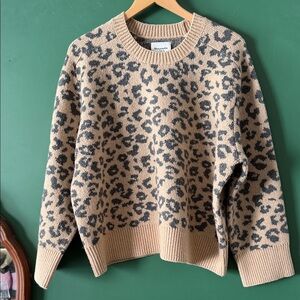 Abercrombie & Fitch Leopard Print Womens XL Sweater in Tan & Black Winter